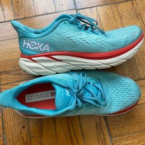 HOKA Women’s Clifton 8